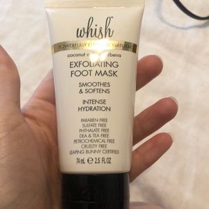 Which Exfoliating foot mask